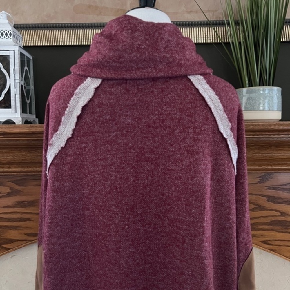 12PM By Mon Ami Women's Maroon Funnel Cowl Neck Pullover Sweater Sz. M - Picture 7 of 10